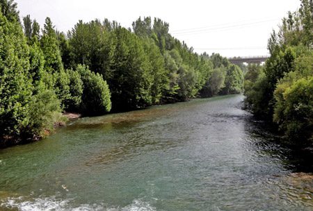 رودخانه زاینده رود نبض تپنده فلات مرکزی ایران